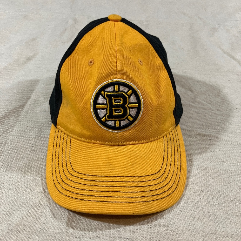 Boston Bruins hat